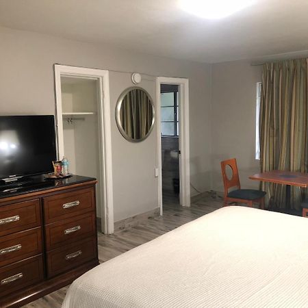 Bay Breeze Inn Bradenton Downtown المظهر الخارجي الصورة