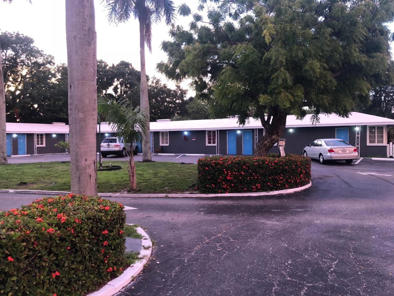 Bay Breeze Inn Bradenton Downtown المظهر الخارجي الصورة