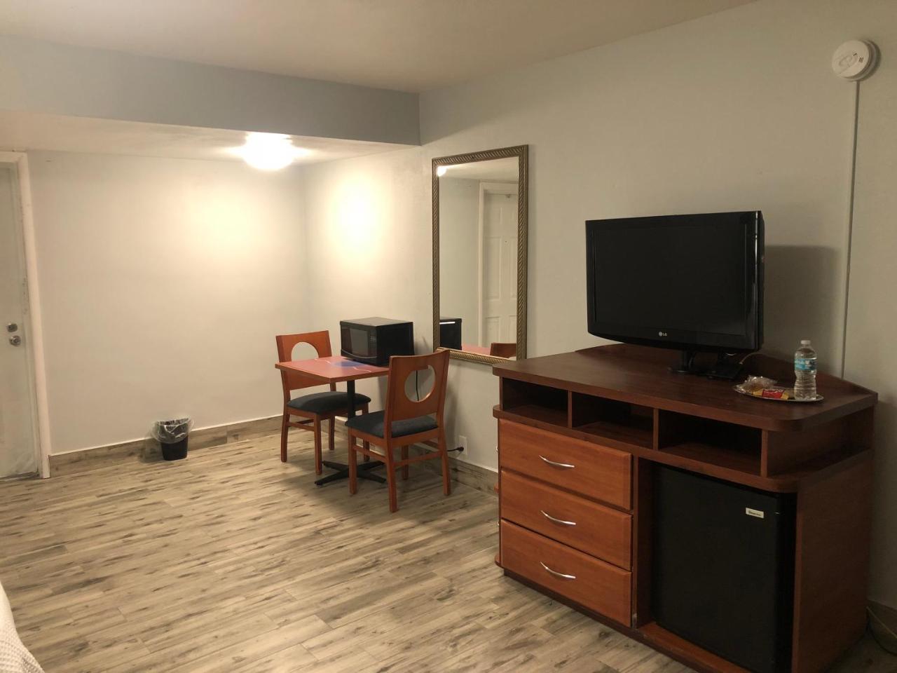 Bay Breeze Inn Bradenton Downtown المظهر الخارجي الصورة