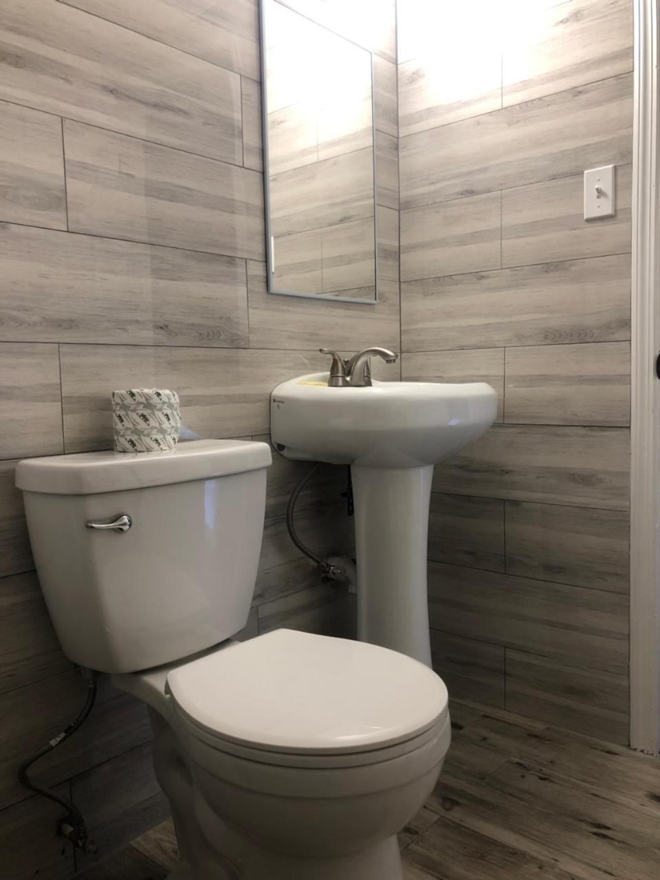 Bay Breeze Inn Bradenton Downtown المظهر الخارجي الصورة